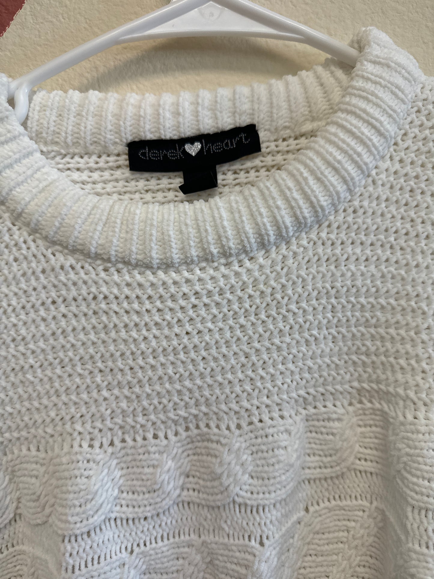 White Ribbed Sweater M