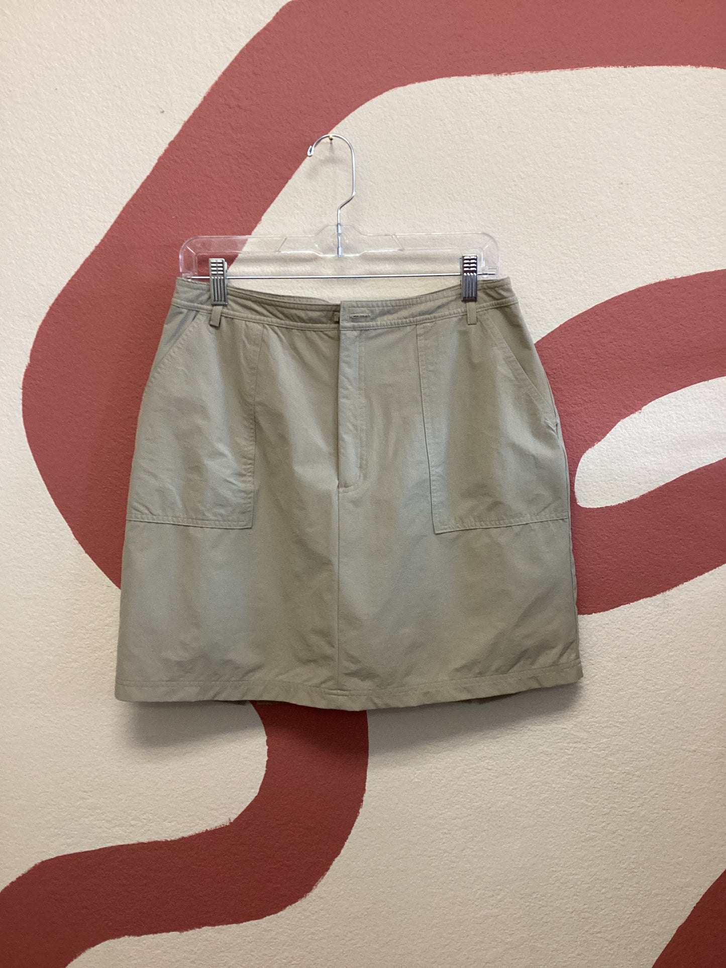 Light green skort s12